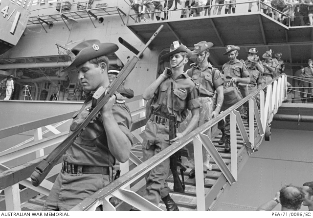 Home after twelve months in Vietnam, soldiers of 7th Battalion the ...