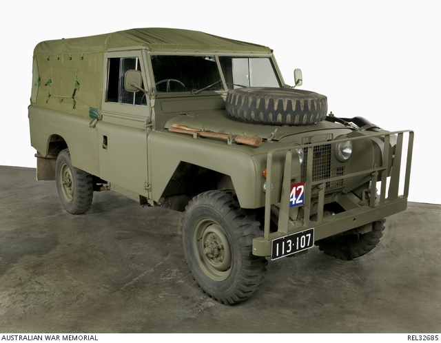 Military Replica Land Rover Series 2a & 3 Spare Wheel Bonnet Strap (345510-ser3)