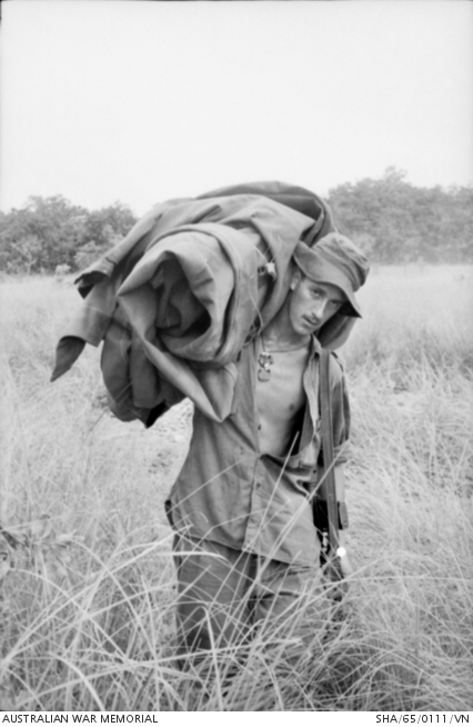 Gunner David White of Ettalong, Vic, a member of the 105th Field ...