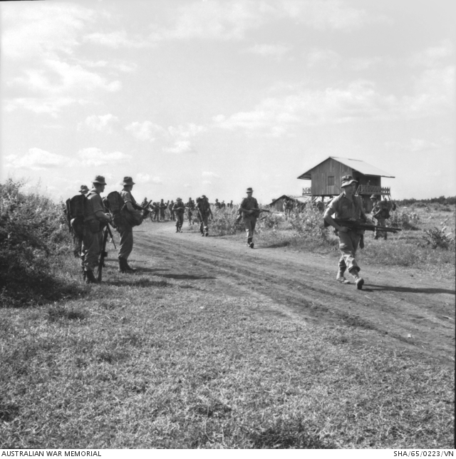 Bien Hoa, Vietnam. 1965. Soldiers of 1st Battalion, The Royal ...