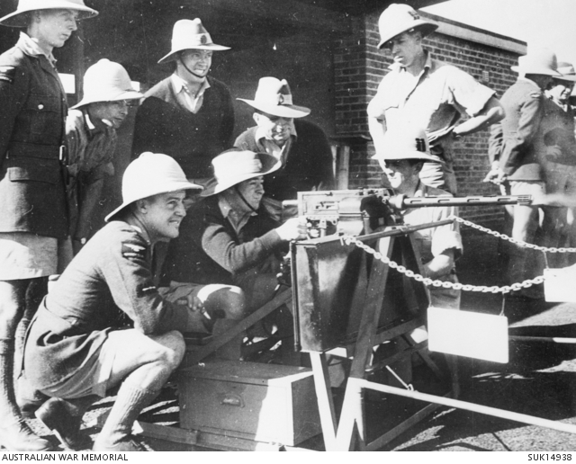 Rhodesia. C. 1941. RAAF aircrew trainees in Rhodesia in gunnery ...