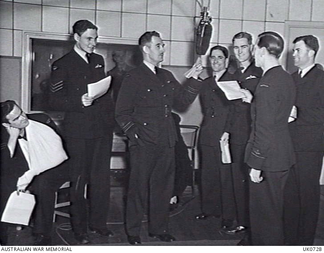 LONDON, ENGLAND. 1943-11-21. IN A BBC STUDIO EVERY SUNDAY AFTERNOON ...