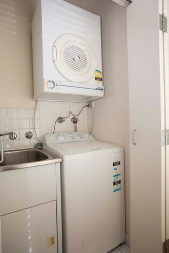 Slider student apartment knox street chippendale  03