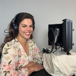 Danielle Fliller's profile on BigMouth