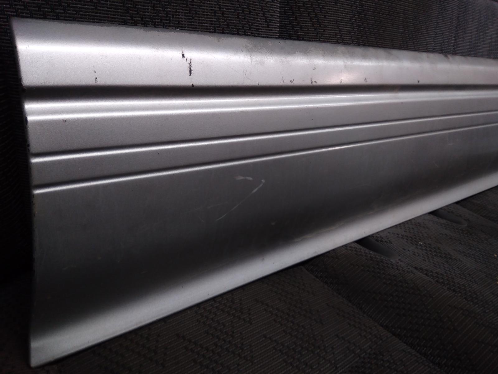 1998 Toyota Prado Body/Door Mould View Auto part Body/Door Mould Toyota Prado 1998