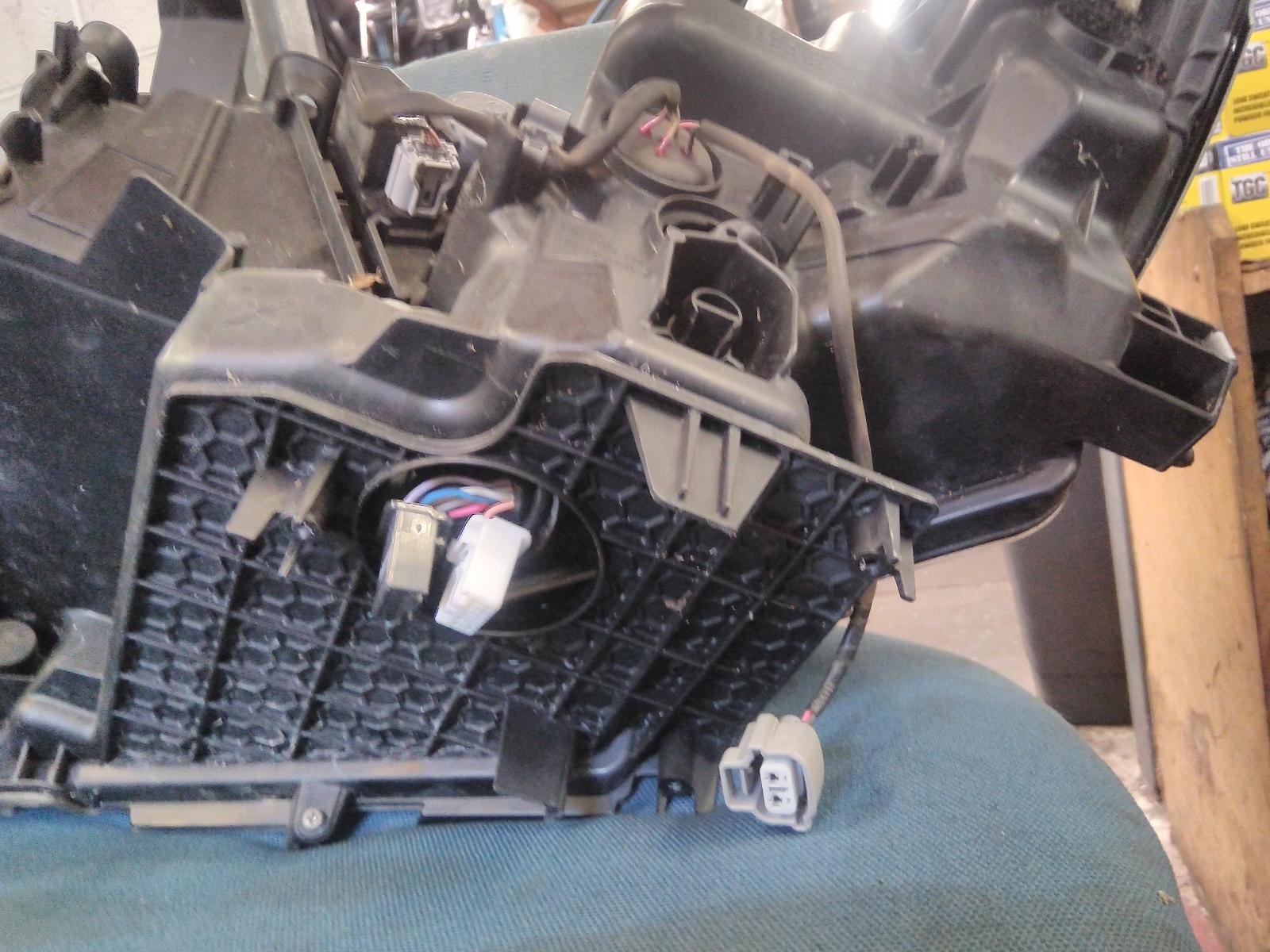 View Auto part Right Headlamp Toyota Prado 2019
