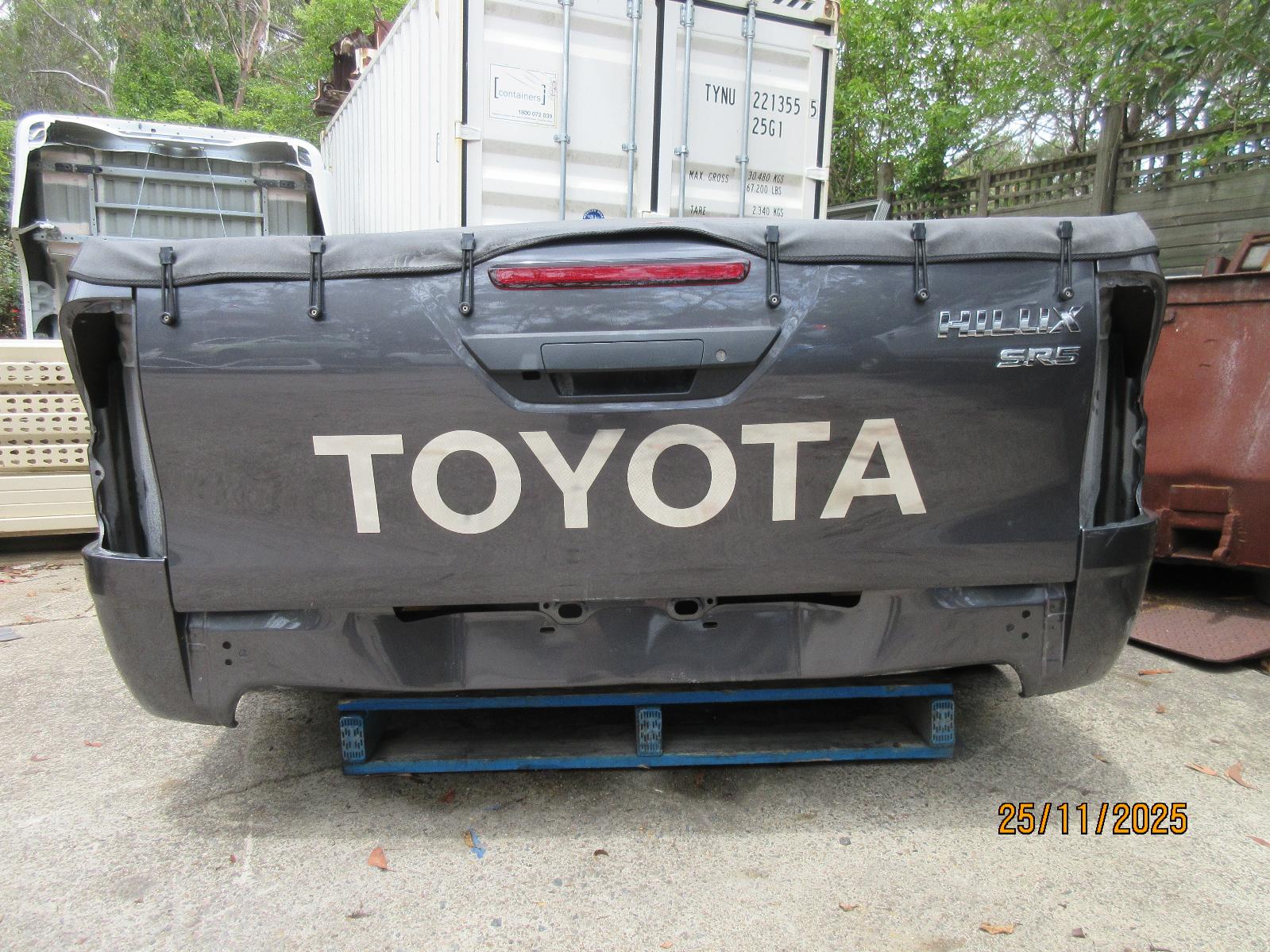 View Auto part Bootlid/Tailgate Toyota Hilux 2018