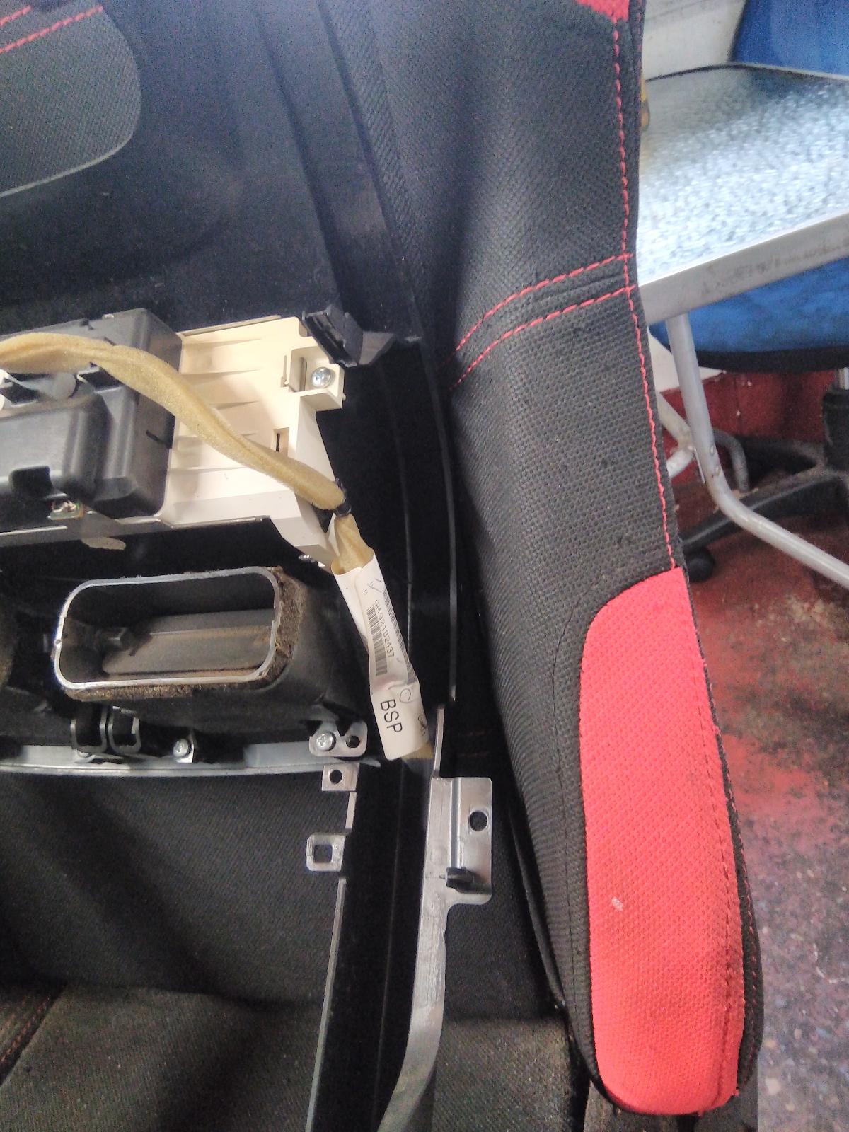 View Auto part Radio/Cd/Dvd/Sat/Tv Holden Commodore 2009