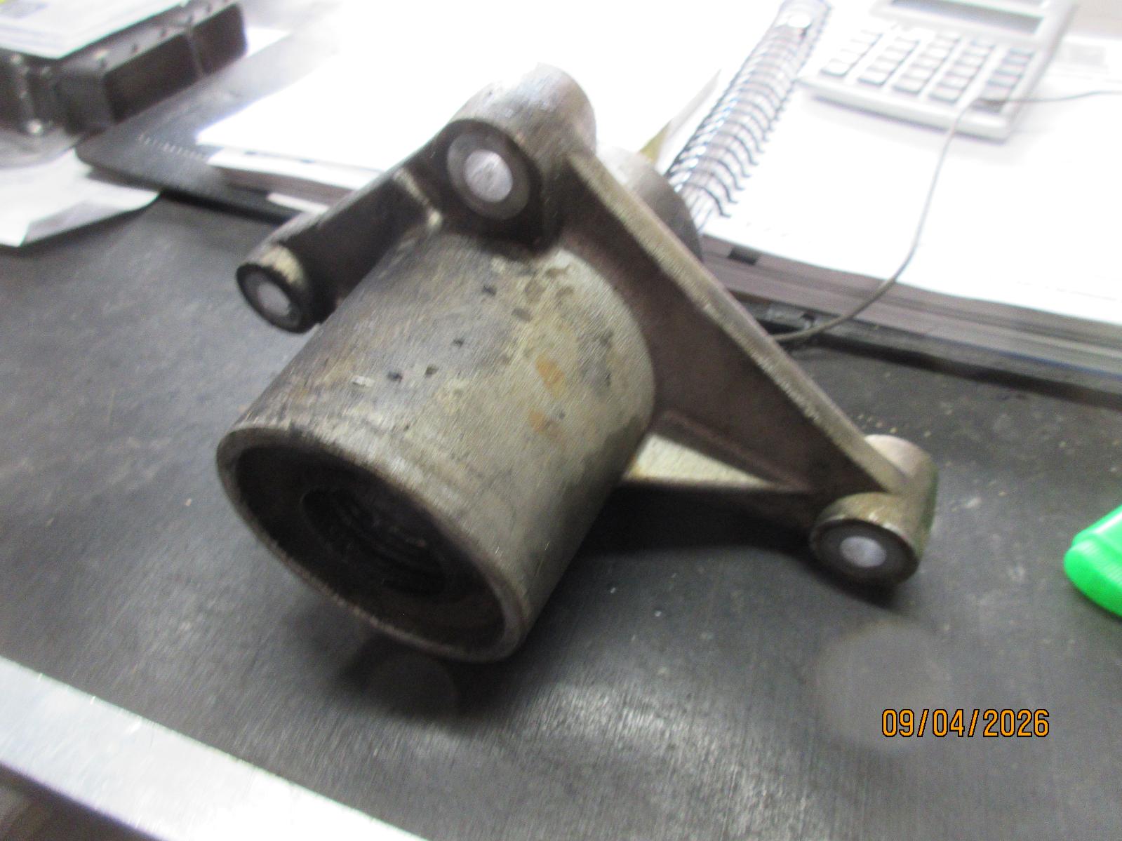 View Auto part Right Driveshaft Holden Commodore 2005