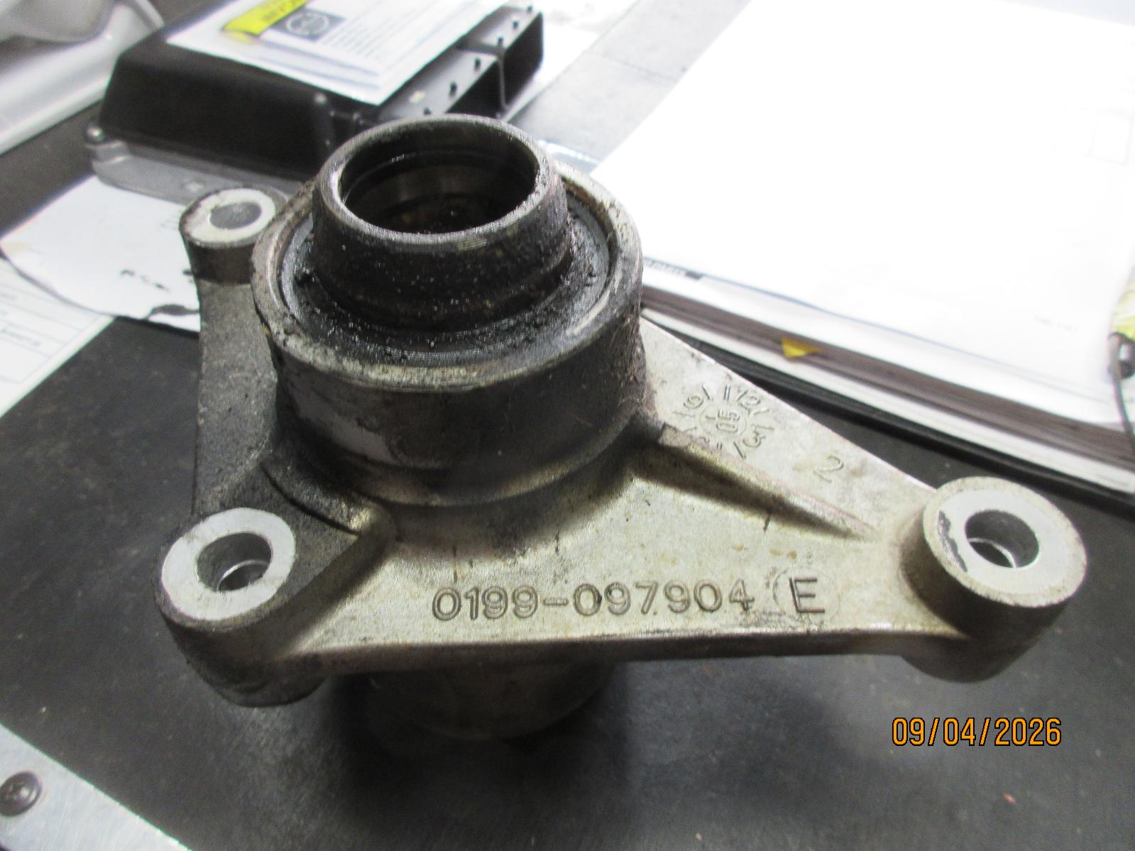 View Auto part Right Driveshaft Holden Commodore 2005