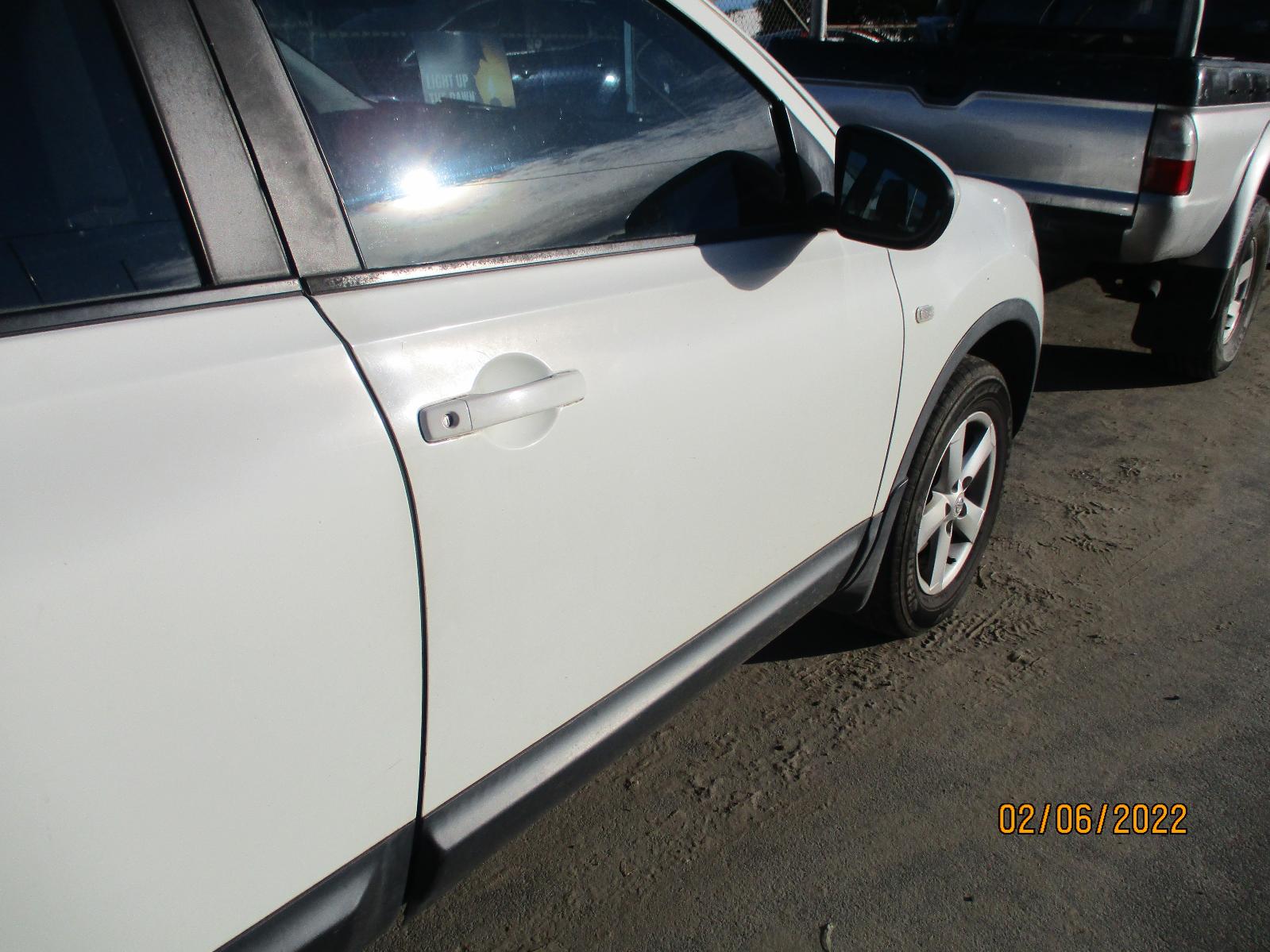 View Auto part Seatbelt/Stalk Nissan Dualis 2010