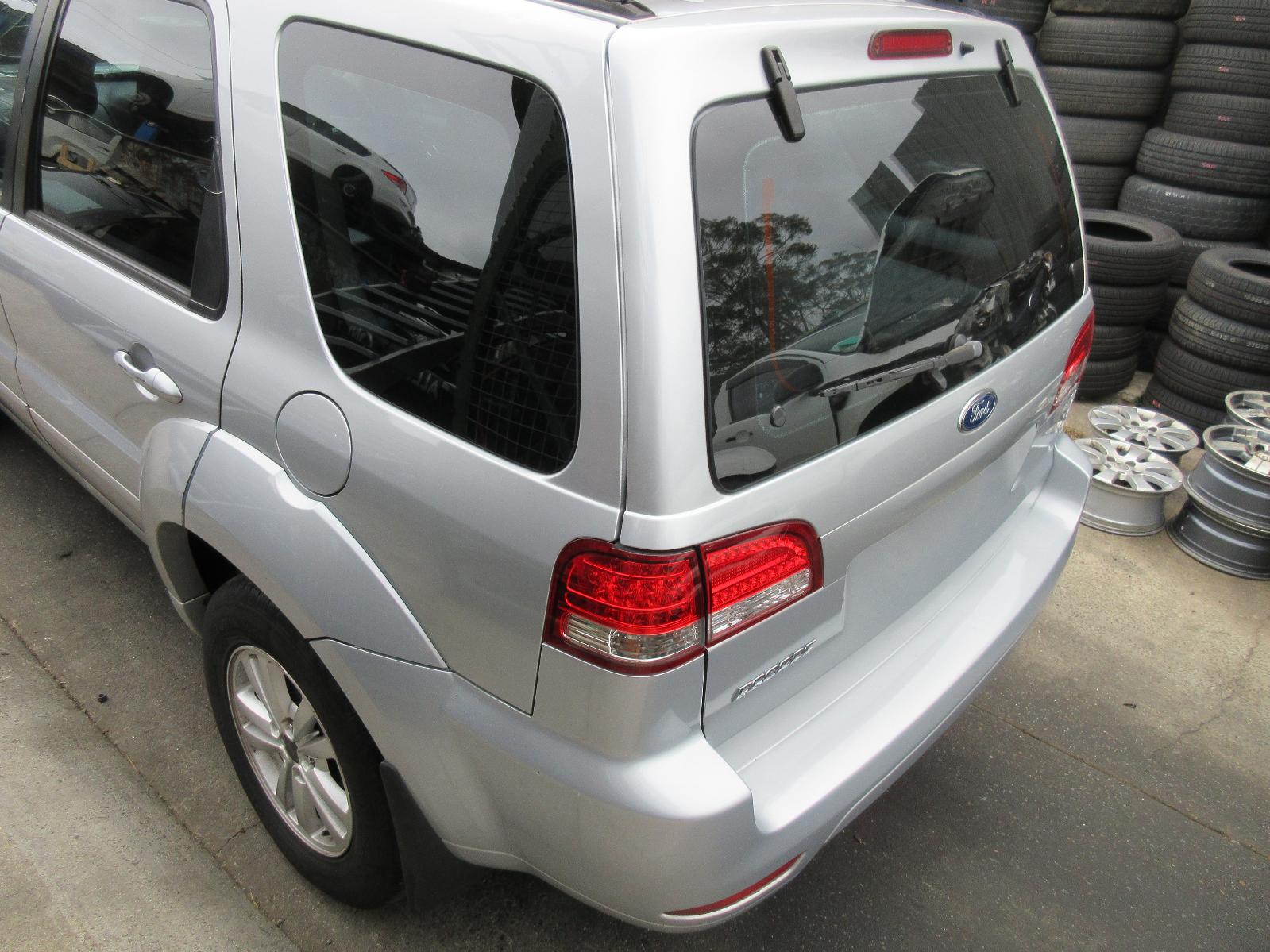 View Auto part Radio/Cd/Dvd/Sat/Tv Ford Escape 2009