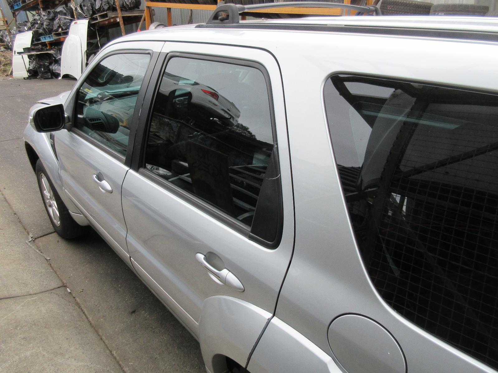 View Auto part Radio/Cd/Dvd/Sat/Tv Ford Escape 2009