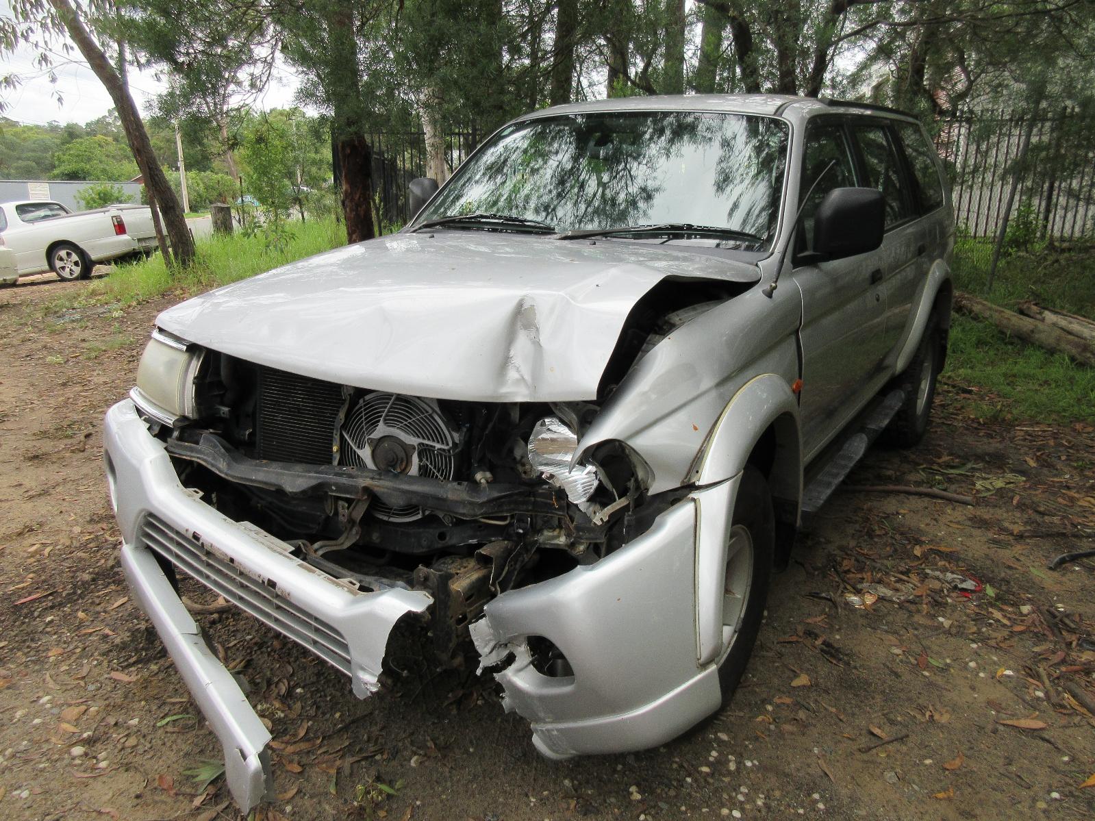 View Auto part Gear Stick/Shifter Mitsubishi Challenger 2001