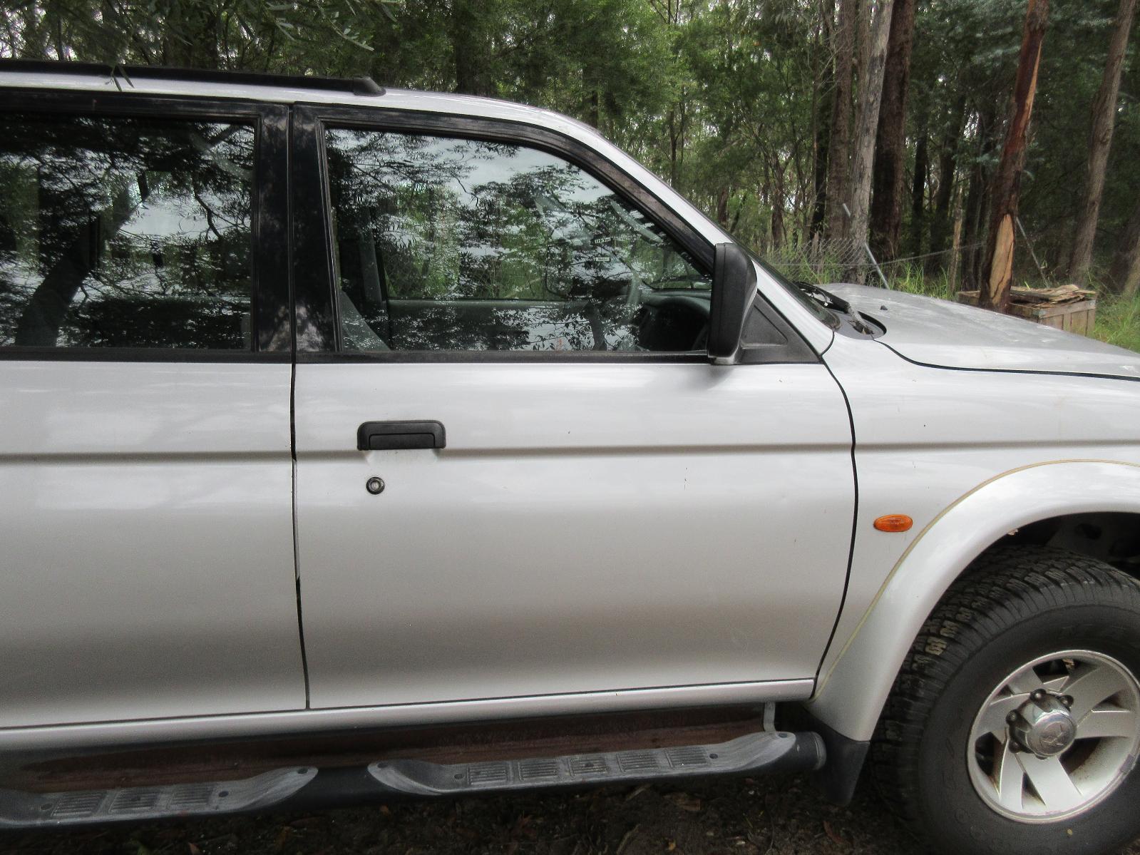 View Auto part Gear Stick/Shifter Mitsubishi Challenger 2001