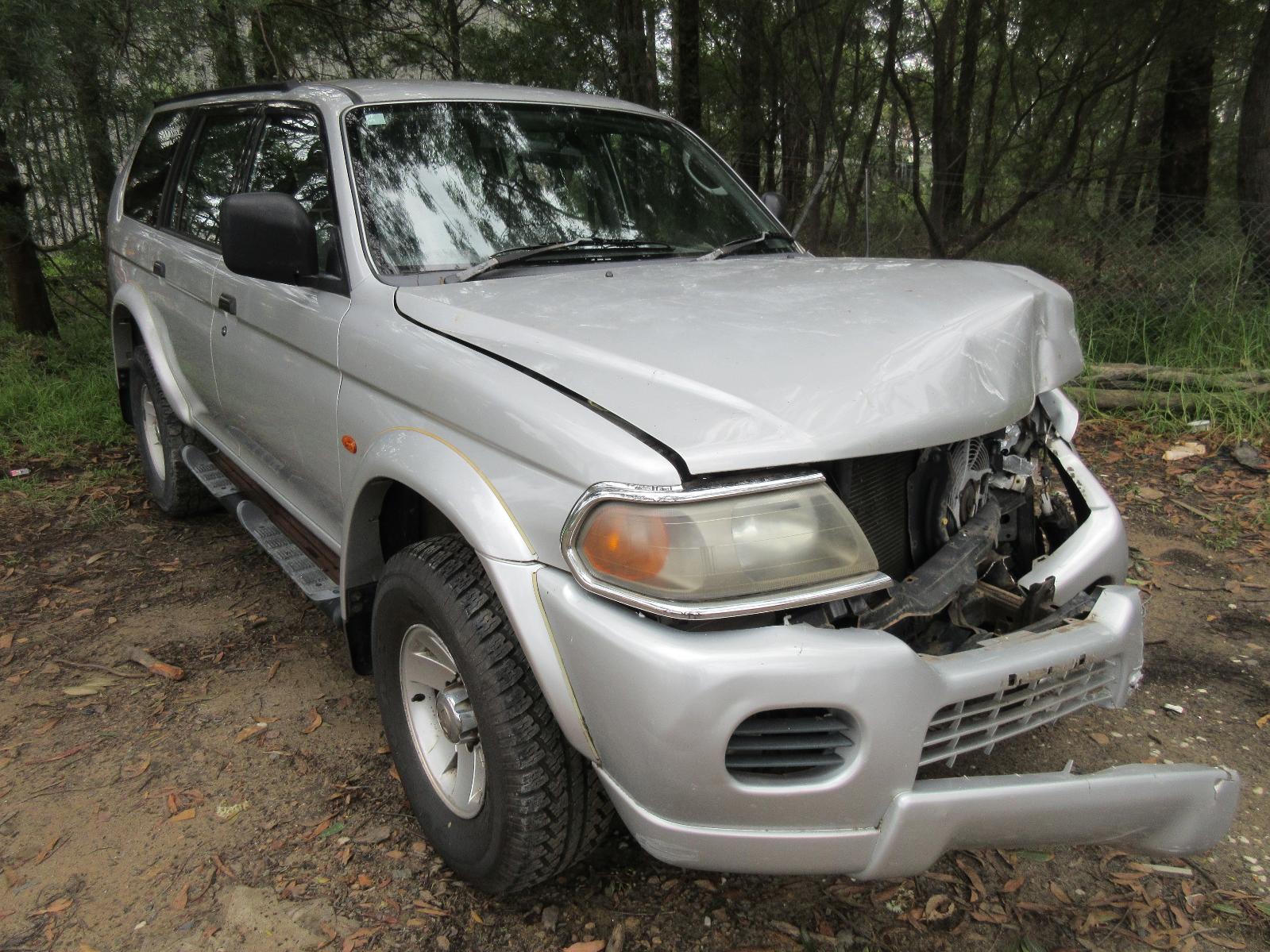 View Auto part Gear Stick/Shifter Mitsubishi Challenger 2001