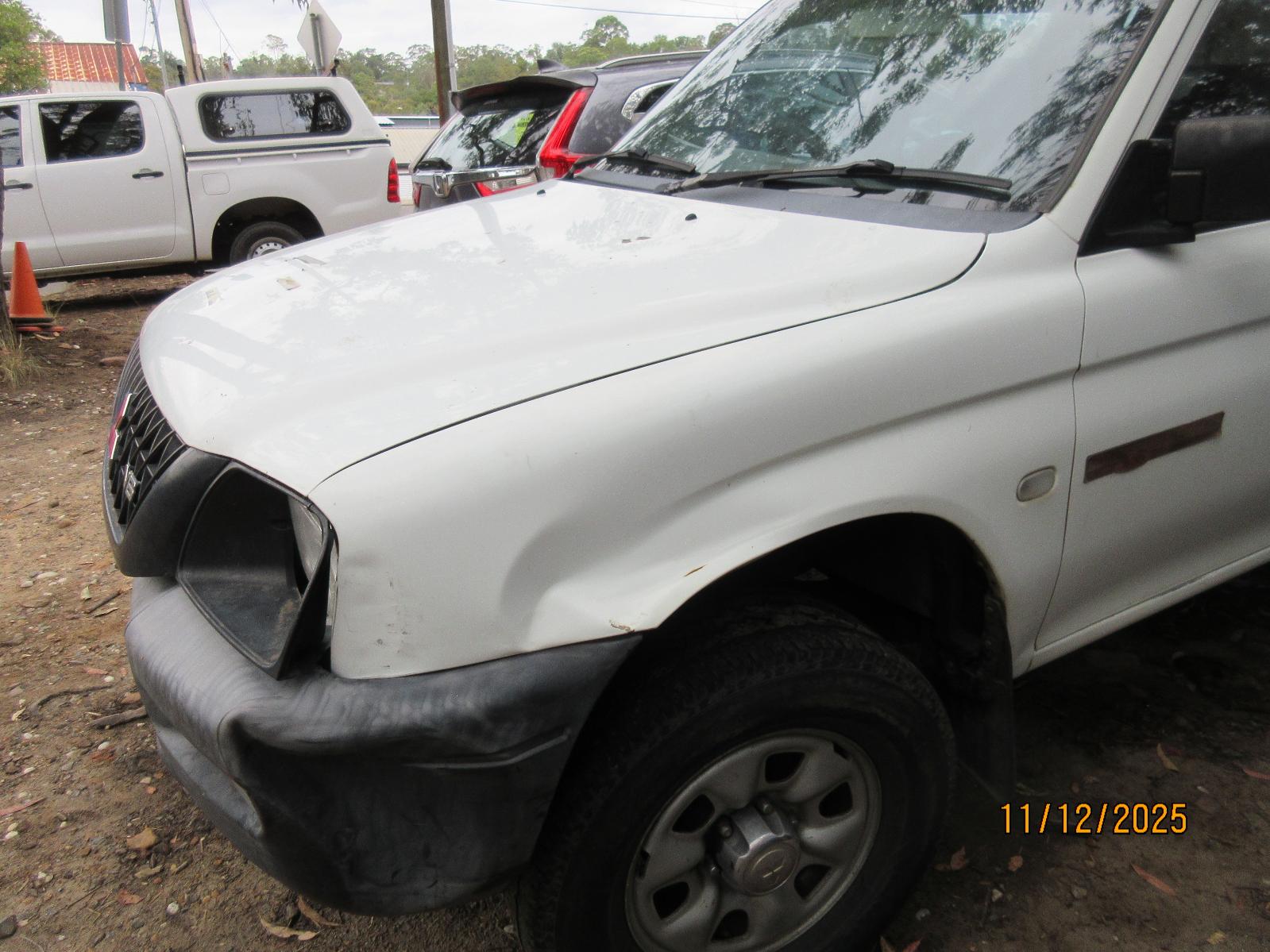 View Auto part Ignition W/ Key Mitsubishi Triton 2003