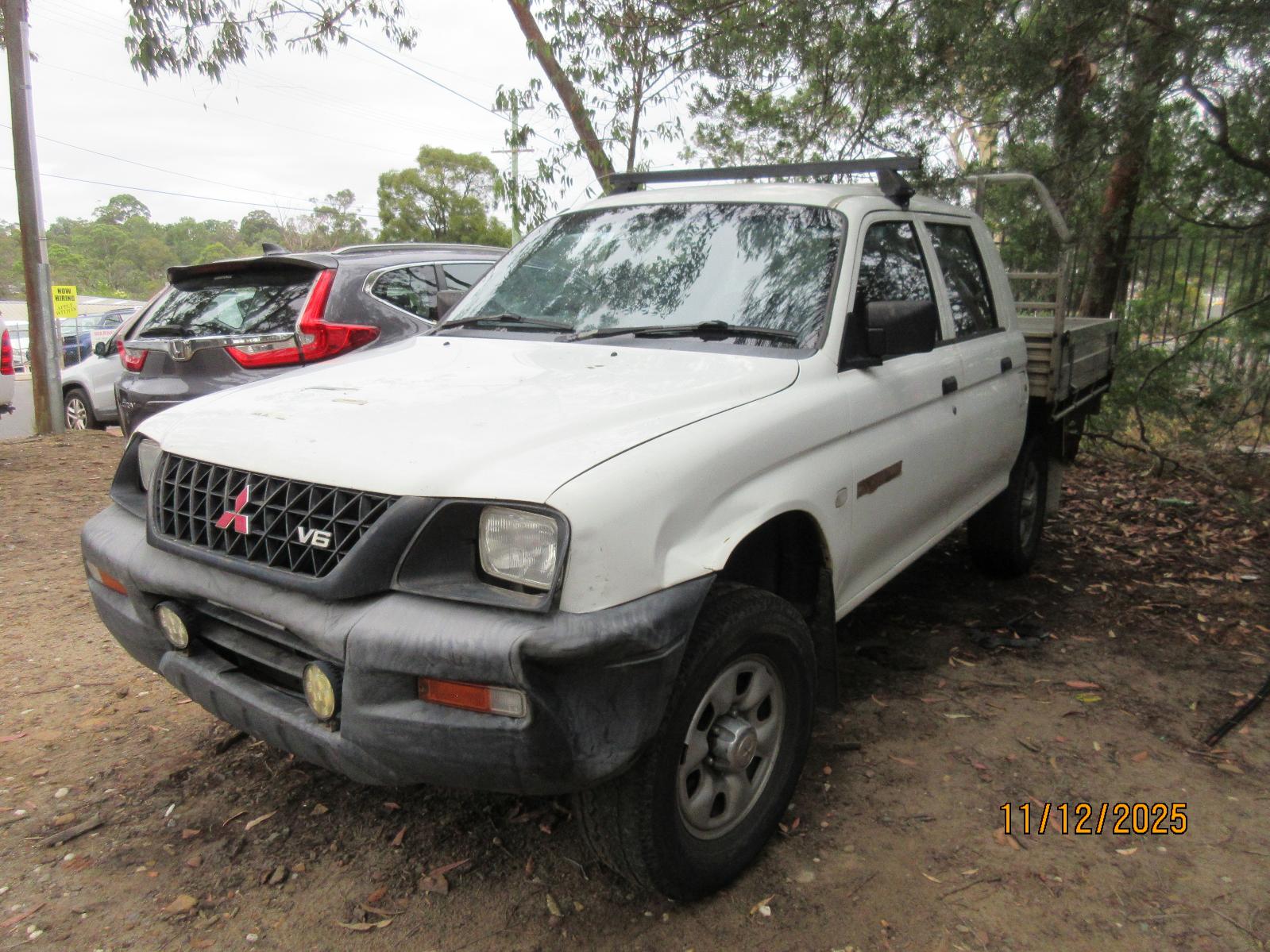 View Auto part Ignition W/ Key Mitsubishi Triton 2003