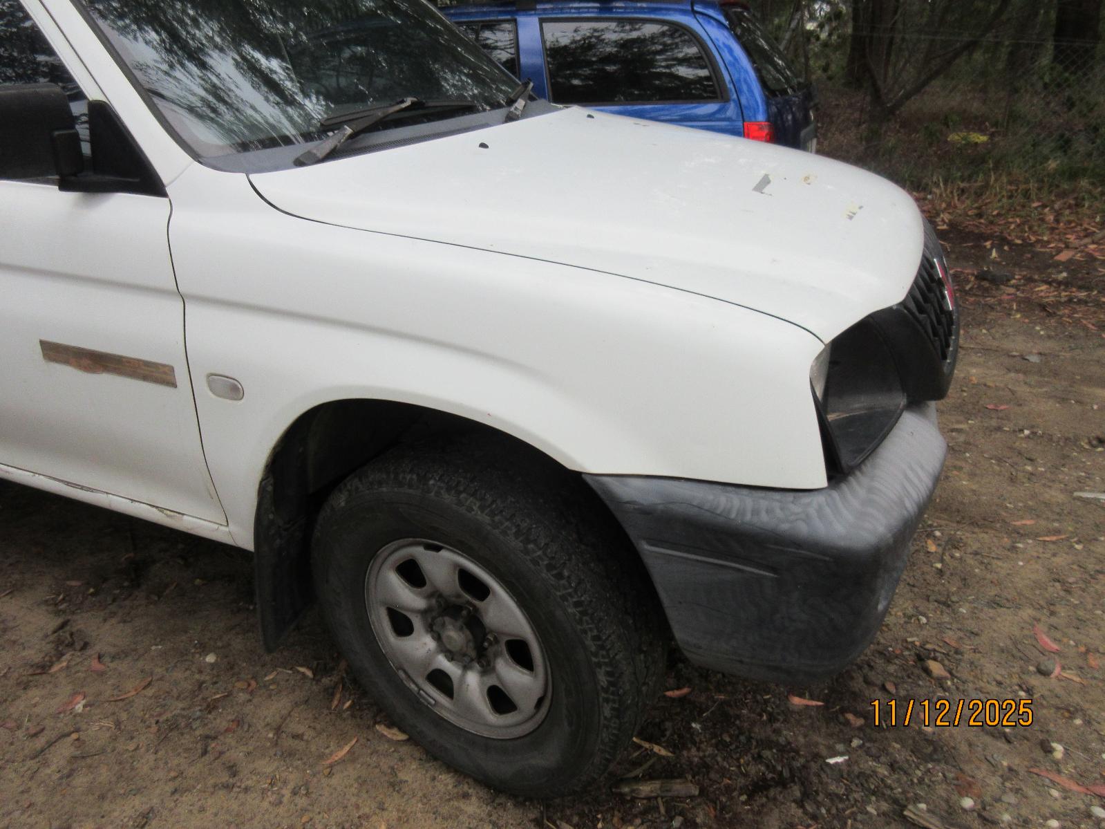 View Auto part Ignition W/ Key Mitsubishi Triton 2003