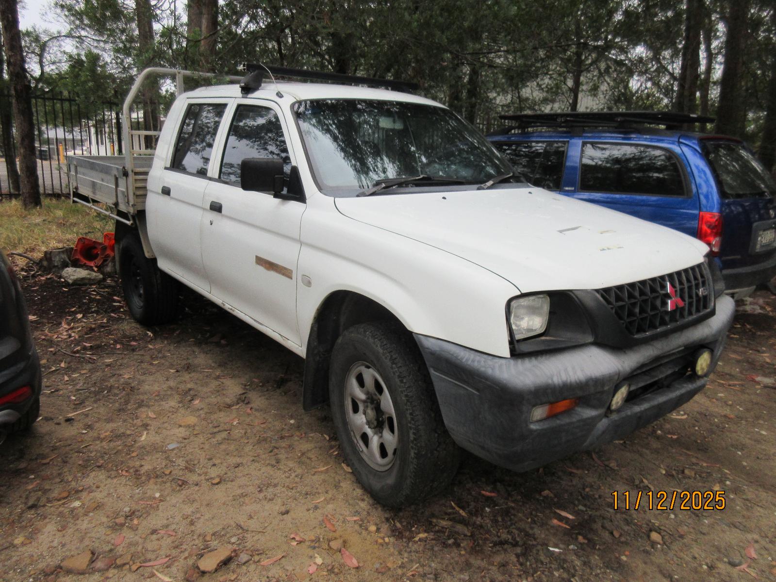 View Auto part Ignition W/ Key Mitsubishi Triton 2003