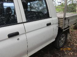 View Auto part Ignition W/ Key Mitsubishi Triton 2003
