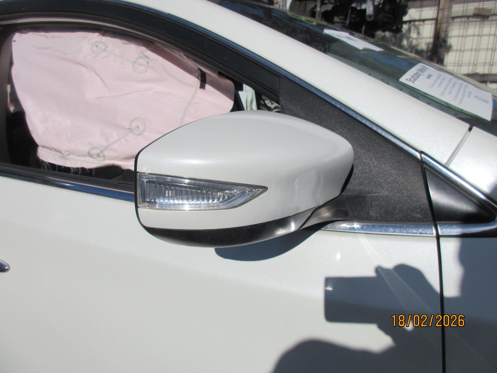 View Auto part Door/Boot/Gate Lock Nissan Pulsar 2015