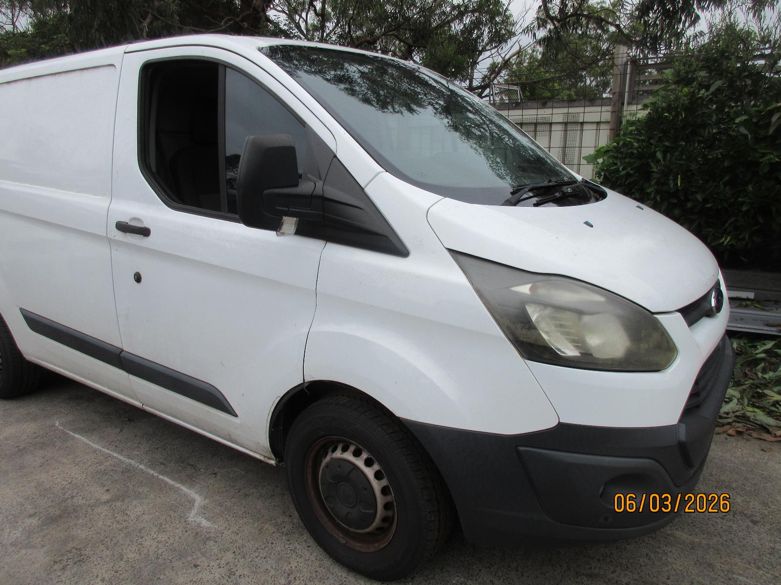 View Auto part A/C Compressor Ford Transit Custom 2014