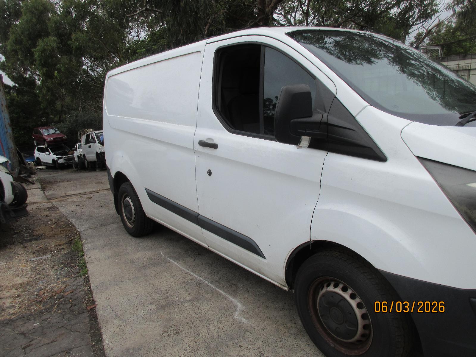 View Auto part A/C Compressor Ford Transit Custom 2014