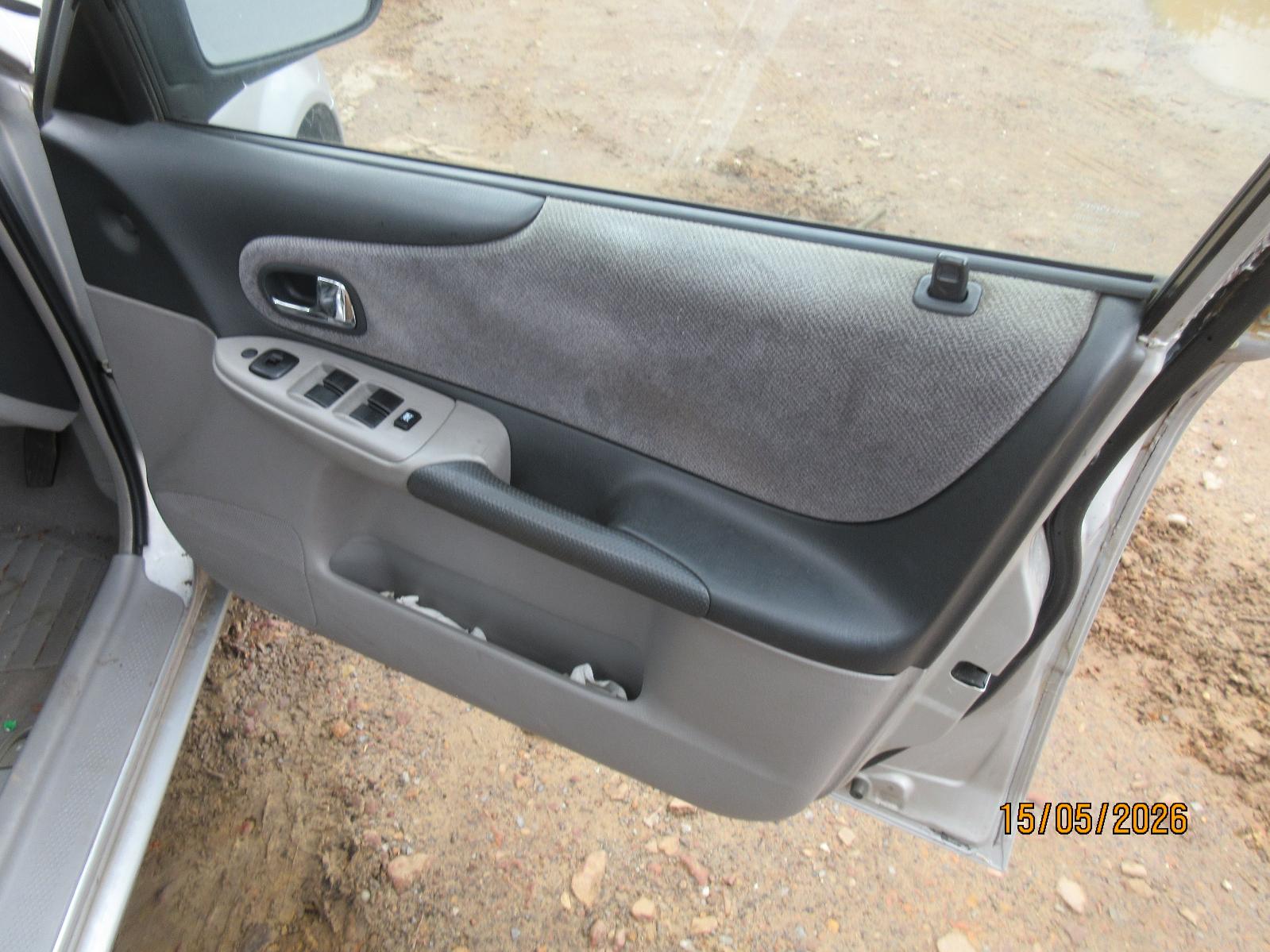 View Auto part Bootlid/Tailgate Mazda 323 2003