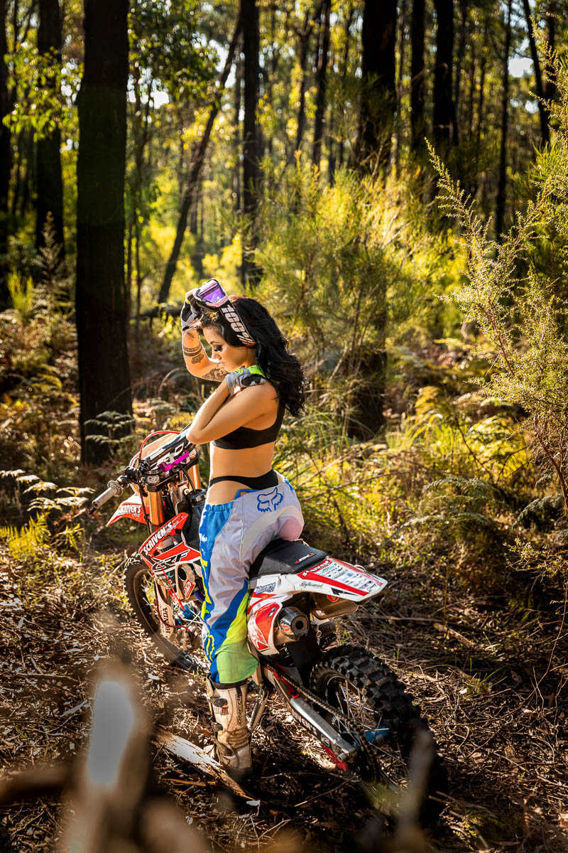Phoebe_01 boudoir photography melbourne trail bike shoot