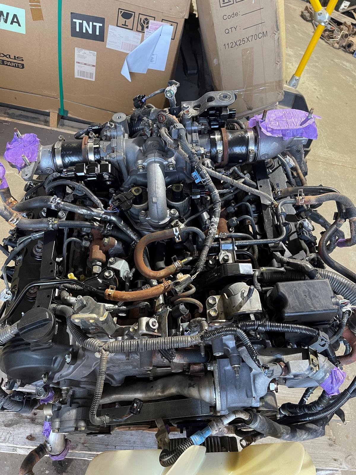 View Auto part Engine Toyota Landcruiser 2014