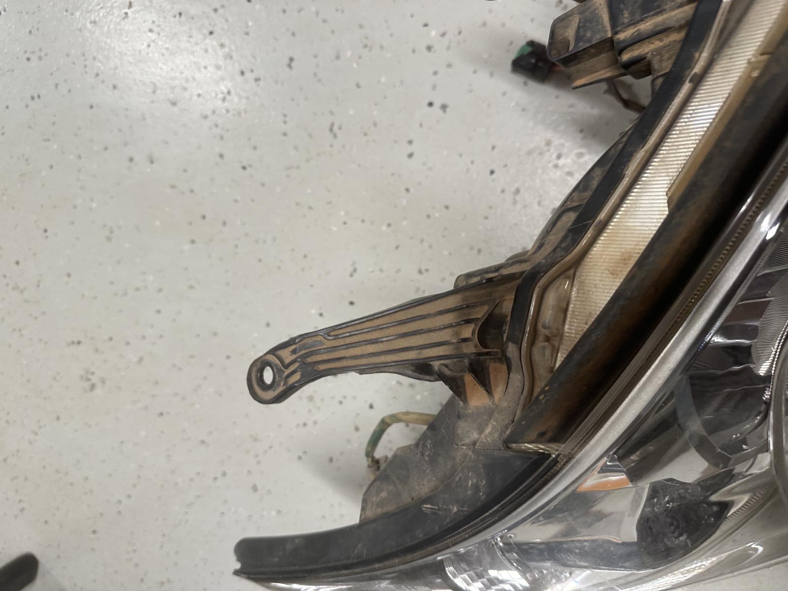 View Auto part Right Headlamp Toyota Prado 2020