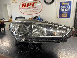 View Auto part Right Headlamp Hyundai I30 2018
