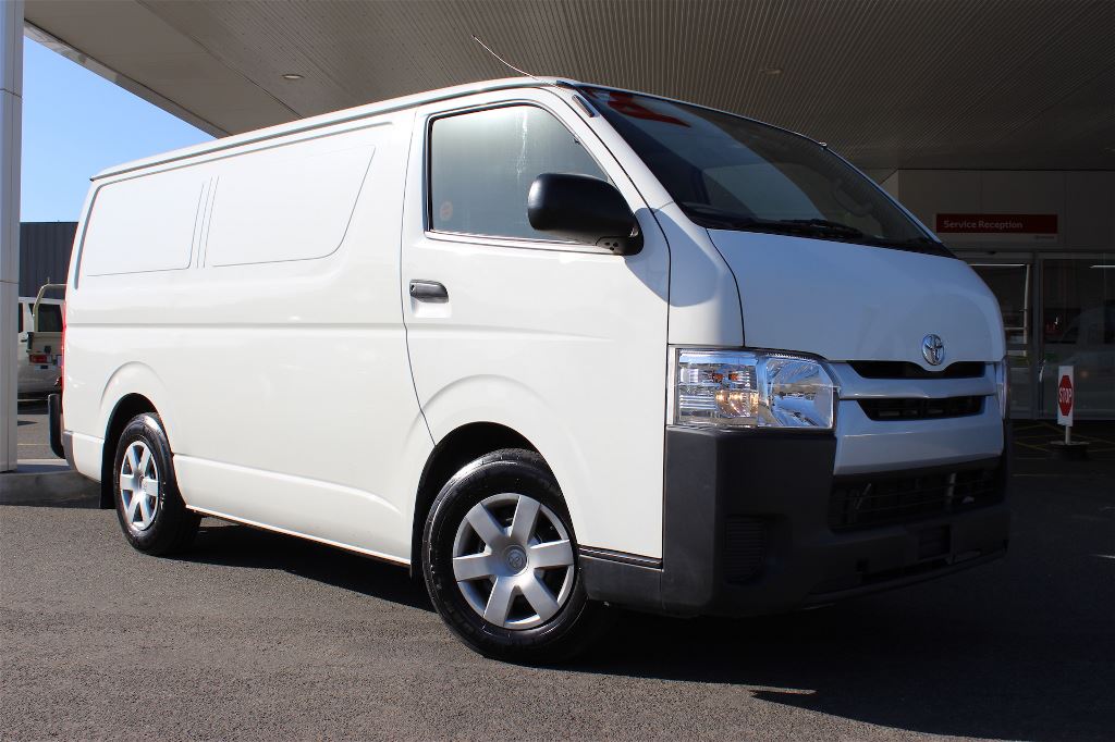 Toyota hiace 2018