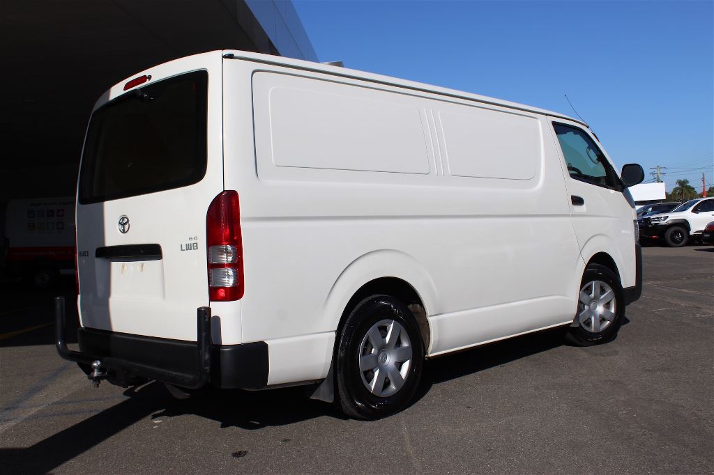 Toyota hiace 2018
