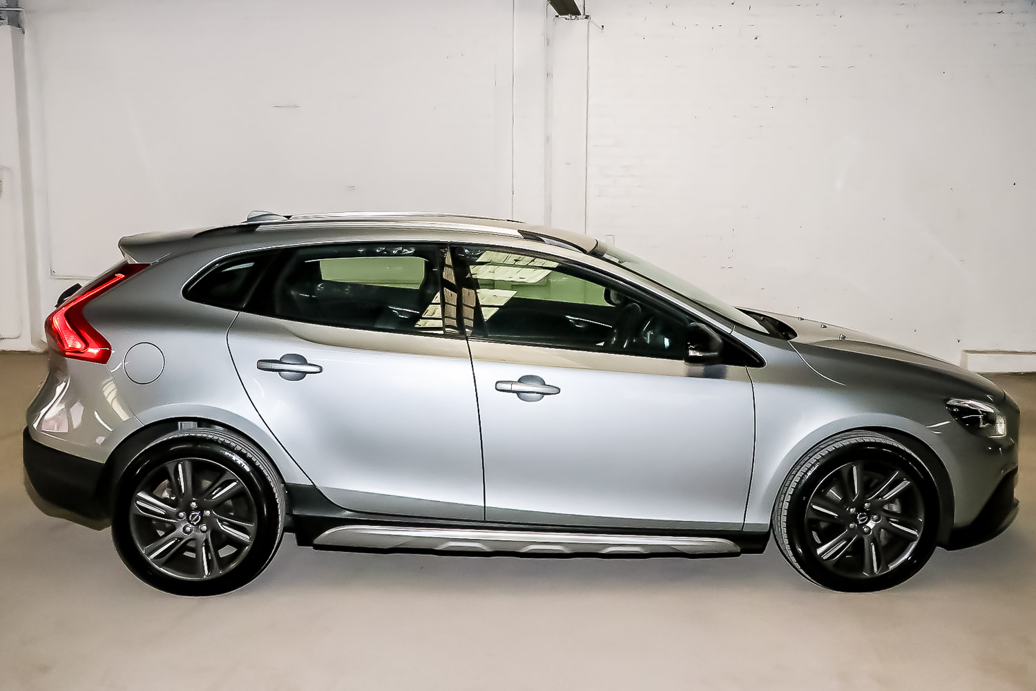Volvo v40 2014