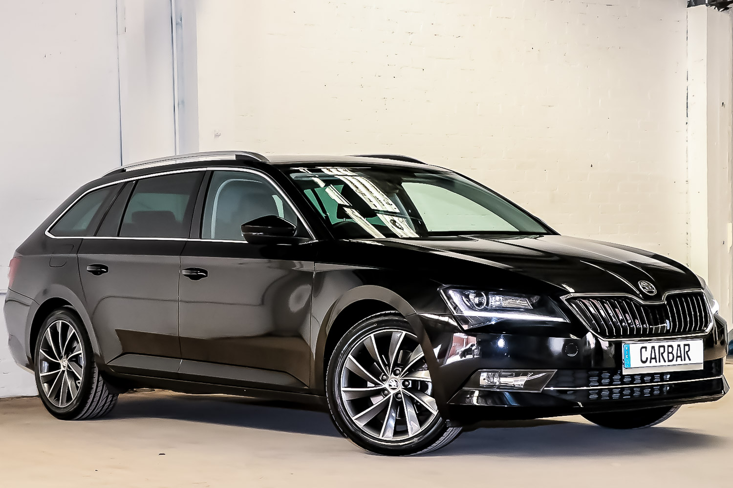 Carbar-2017-SKODA-Superb-720720190406-125041.jpg Carbar-2017-SKODA-Superb-720720190406-125041.jpg