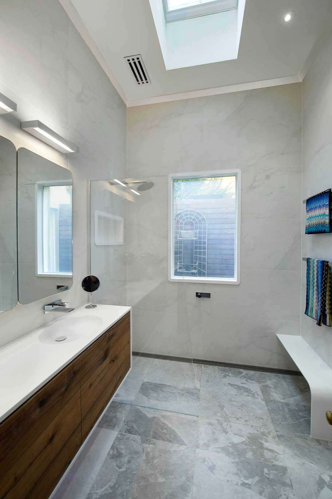 Hawthorn East Bathroom Corian