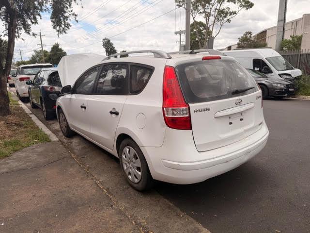 2011 Hyundai I30 Right Front Door View Auto part Right Front Door Hyundai I30 2011