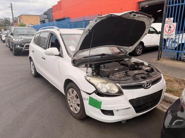 2011 Hyundai I30 Right Front Door View Auto part Right Front Door Hyundai I30 2011