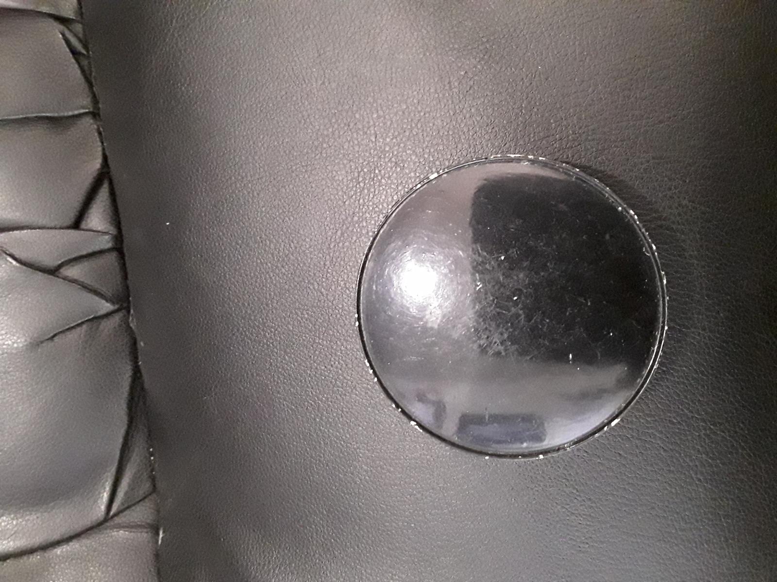 1998 Holden Commodore Wheel Cover/Hub Cap View Auto part Wheel Cover/Hub Cap Holden Commodore 1998