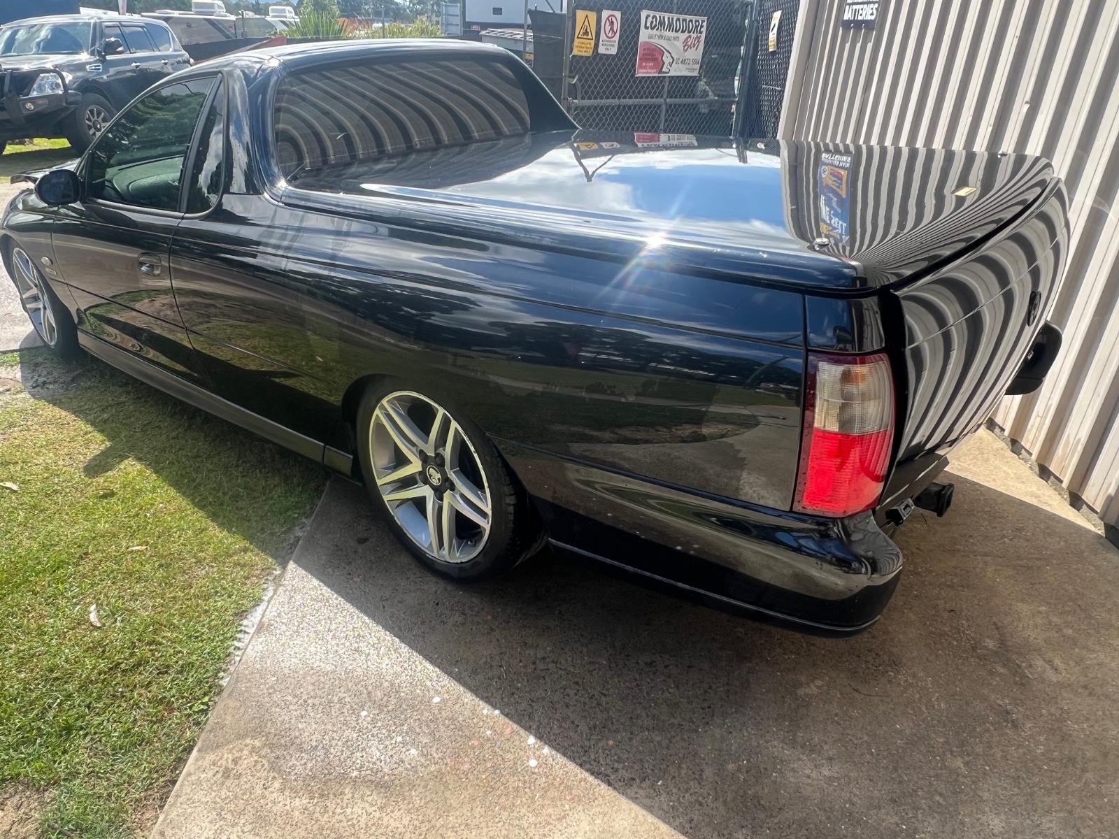 View Auto part Fuel Tank Holden Commodore 2001