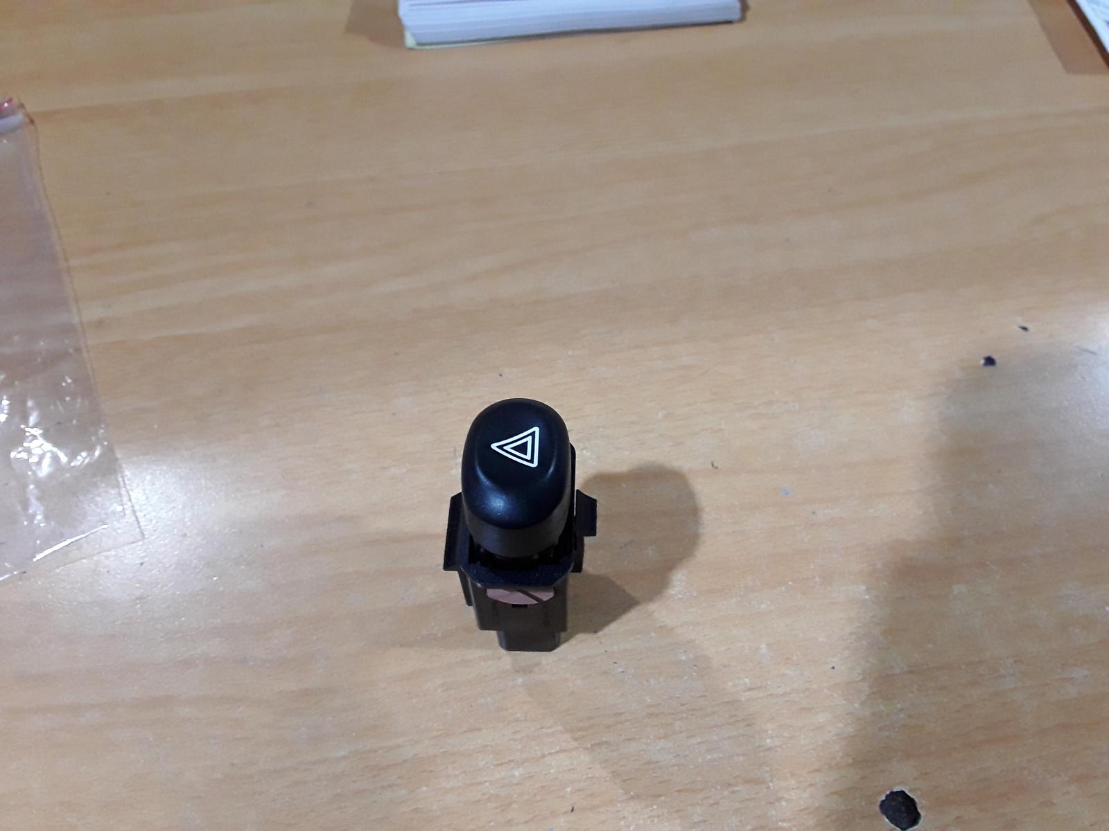 View Auto part Flasher/Hazard Relay Holden Commodore 2002