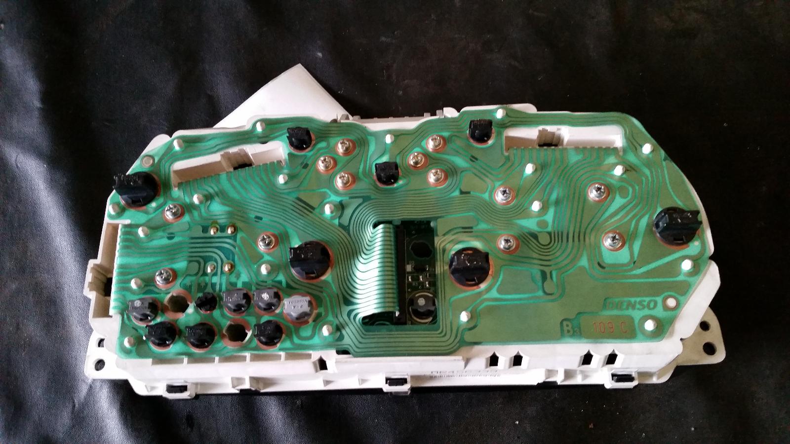 Instrument Cluster Pajero Mitsubishi 1999