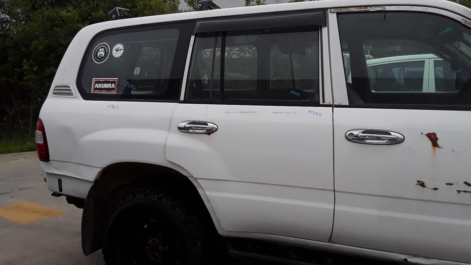 2005 Toyota Landcruiser A/C Condenser View Auto part A/C Condenser Toyota Landcruiser 2005