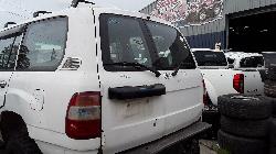 View Auto part A/C Condenser Toyota Landcruiser 2005