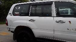 View Auto part A/C Condenser Toyota Landcruiser 2005