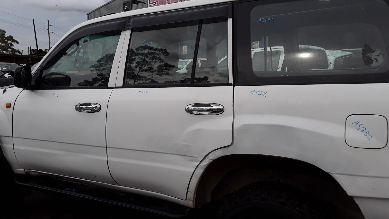 2005 Toyota Landcruiser A/C Condenser View Auto part A/C Condenser Toyota Landcruiser 2005