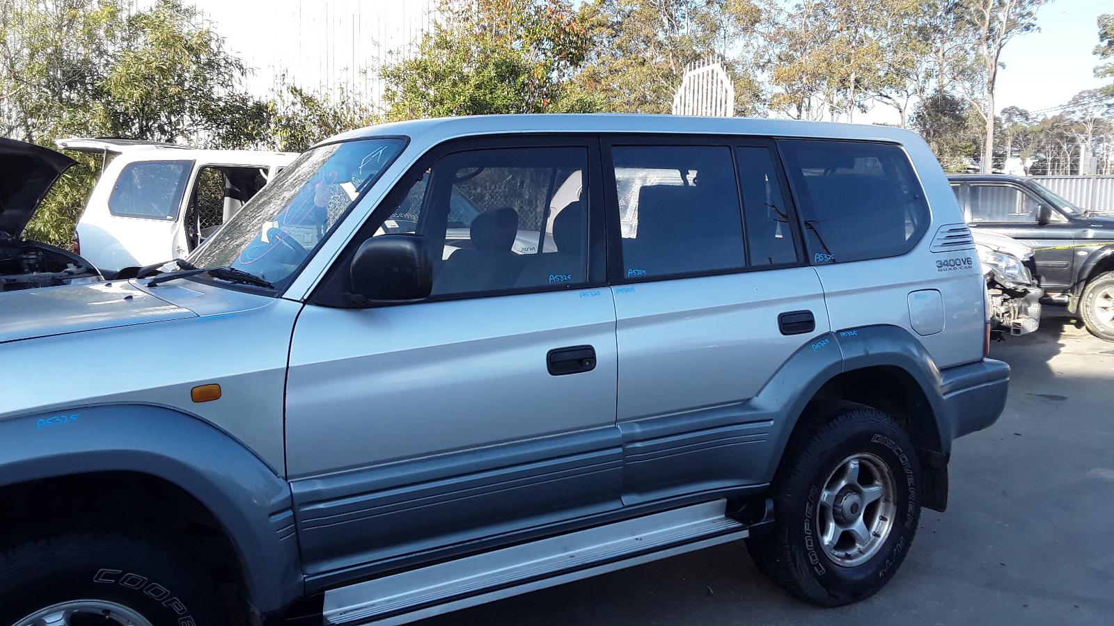 Left Indicator/Fog/Side Prado Toyota 2002