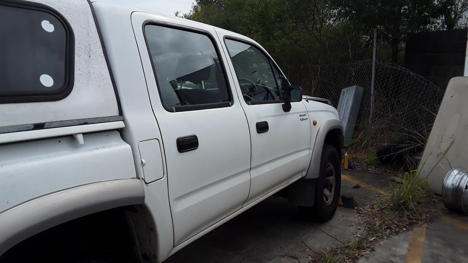 View Auto part Right Guard Liner Toyota Hilux 2004